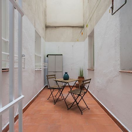 Dobo Rooms Ronda De Segovia Madrid Exterior photo