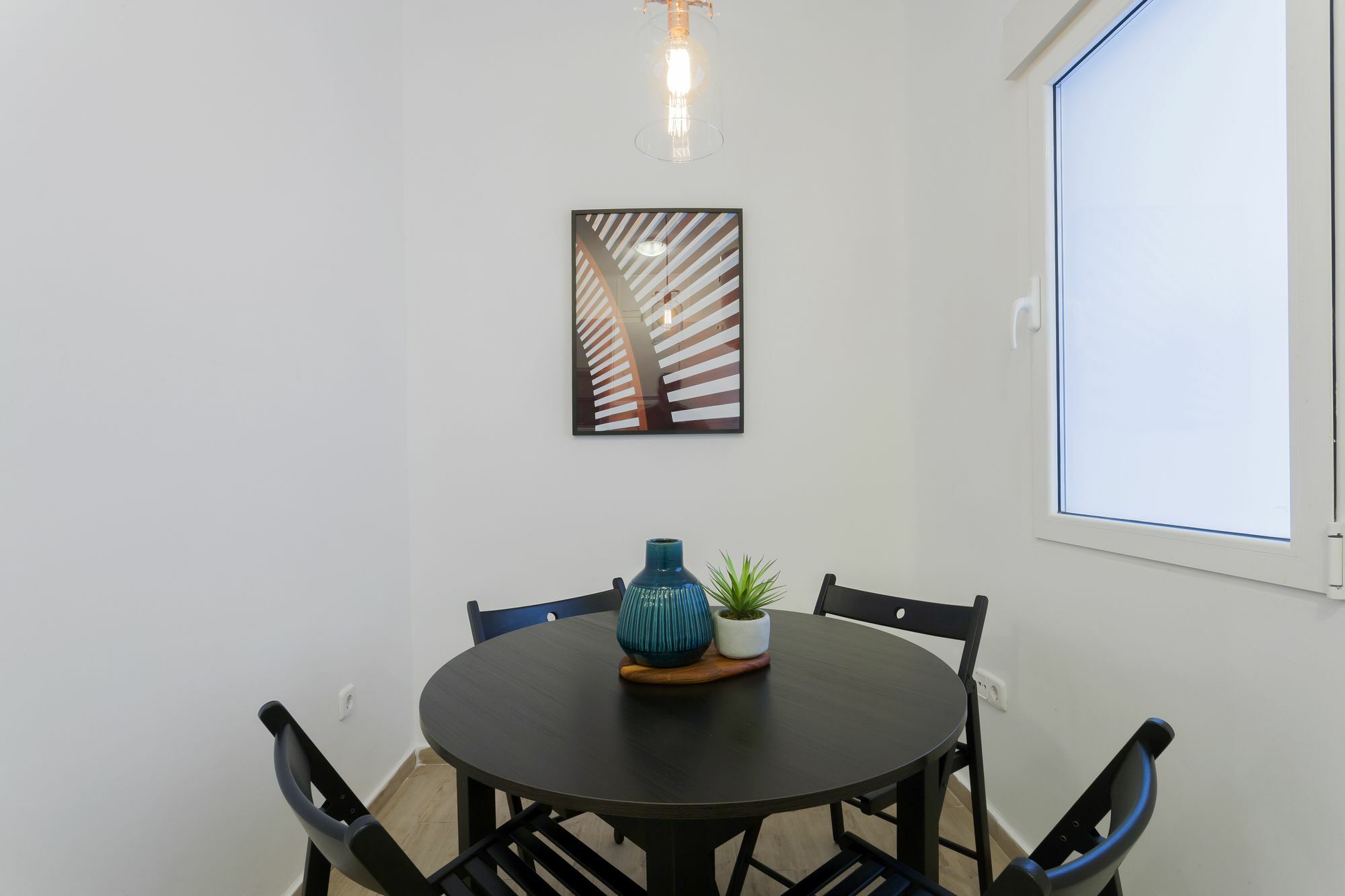 Dobo Rooms Ronda De Segovia Madrid Exterior photo